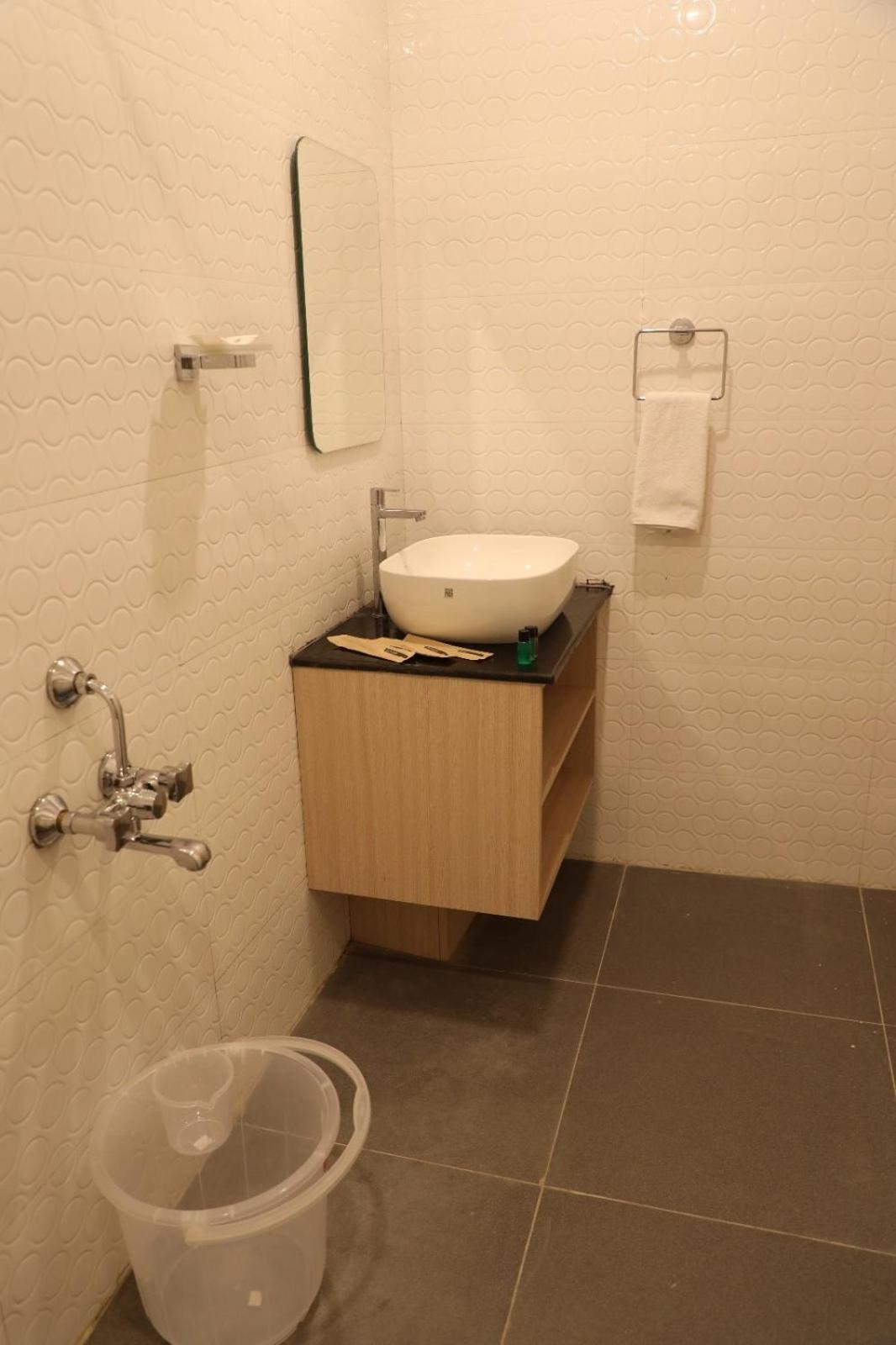 Hotel Green Parrot マドゥライ エクステリア 写真